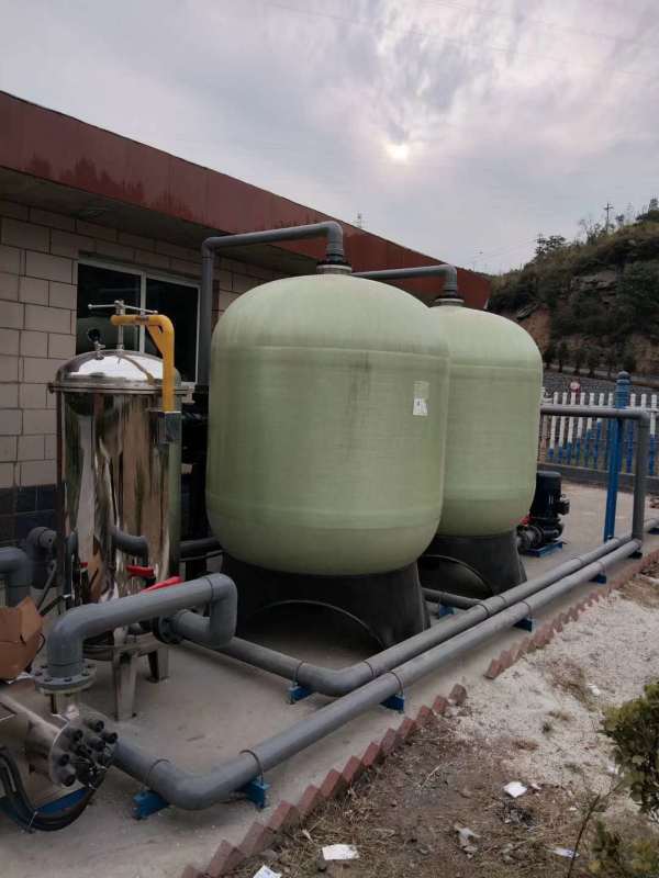 水處理設備廠家：怎樣維護保養去離子水設備，使其使用壽命更長？