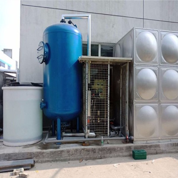 西安水處理設備廠家：怎樣維護保養去離子水設備？